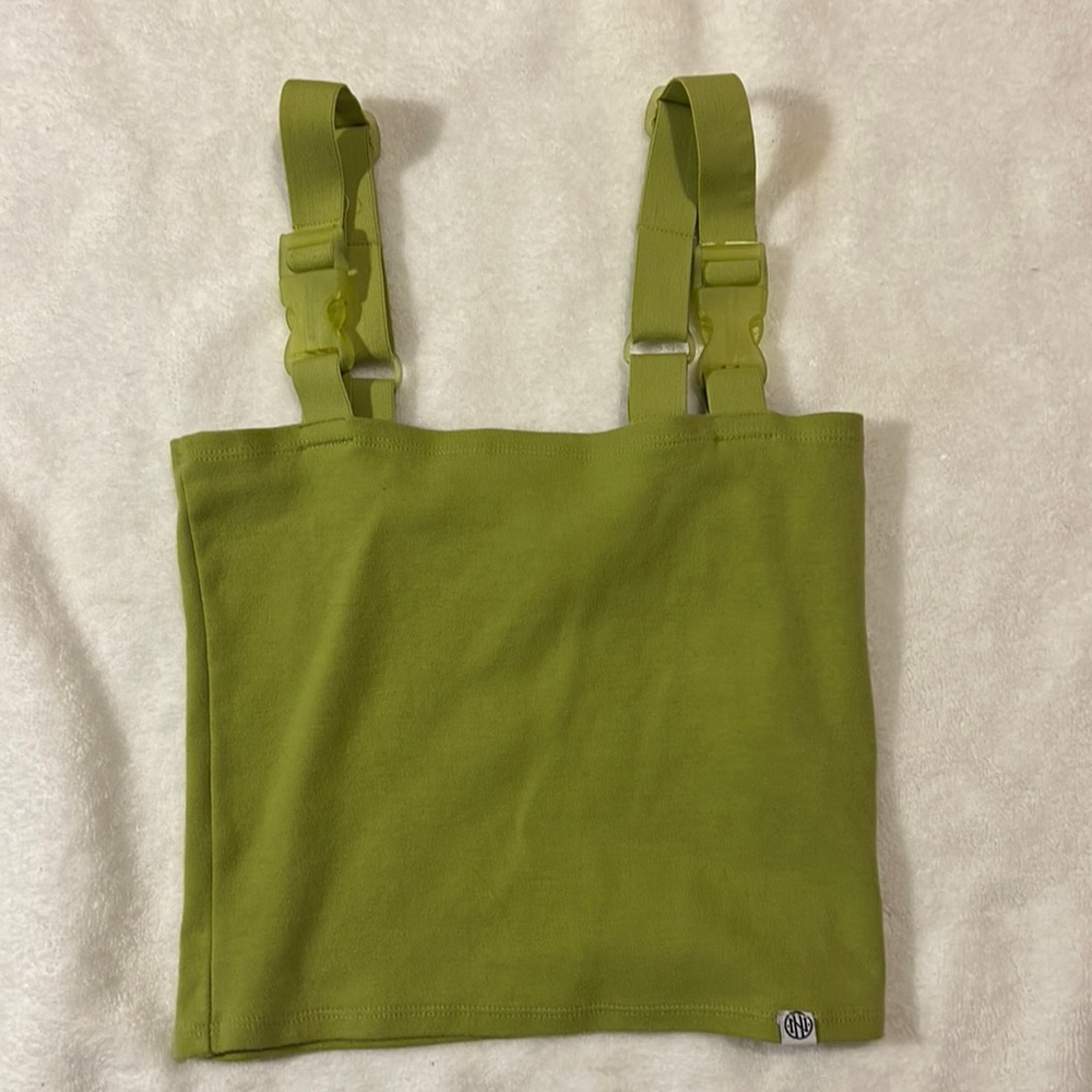 Super cool green crop tank with adjustable buckle strap detail